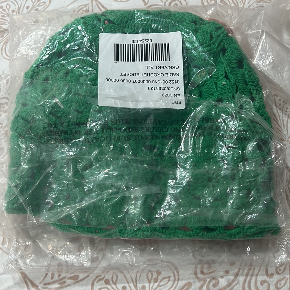 Free People / RAHI Woman’s Green Crochet Bucket Hat - Picture 7 of 12